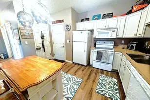 2231 Penn Pl, North Saint Paul, MN 55109 - Photo 8