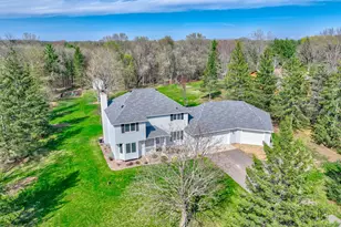 922 Ridge Pass, Hudson, WI 54016 - Photo 2
