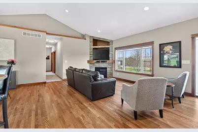 3940 Creek View Lane SW, Rochester, MN 55902 - Photo 6