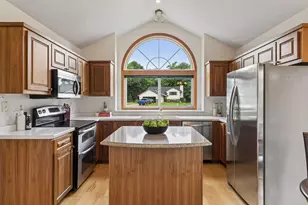16795 Hershey Ct, Lakeville, MN 55044 - Photo 4