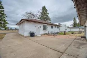308 Hampshire Dr, Hoyt Lakes, MN 55750 - Photo 28