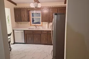 8106 Groveland Rd, Mounds View, MN 55112 - Photo 8