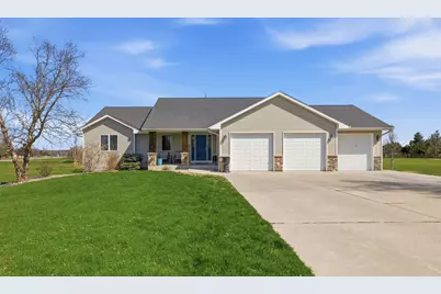 17008 236th Circle, Hutchinson, MN 55350 - Photo 2
