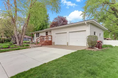 933 5th Street W, Hastings, MN 55033 - Photo 2