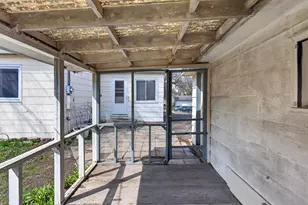 2470 South Avenue E, North Saint Paul, MN 55109 - Photo 6