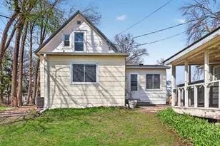2470 South Avenue E, North Saint Paul, MN 55109 - Photo 10