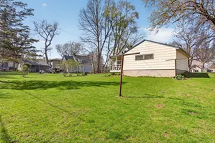 2470 South Avenue E, North Saint Paul, MN 55109 - Photo 8
