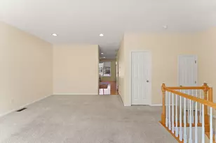 225 Heritage Ln, Circle Pines, MN 55014 - Photo 4