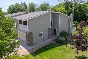 6777 W 82nd St, Bloomington, MN 55438 - Photo 34