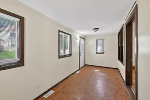 1117 Westminster St, Saint Paul, MN 55130 - Photo 4