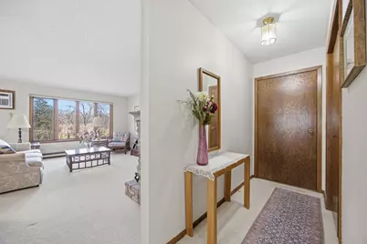 327 10th Avenue S #3, Fargo,  58103 - Photo 4