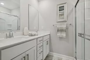 5337 Long Pointe Pass, Woodbury, MN 55129 - Photo 12