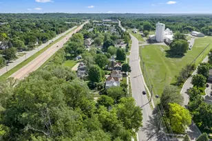 947 Stoughton Ave, Chaska, MN 55318 - Photo 16