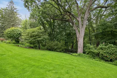 8290 W Lake Court, Chanhassen, MN 55317 - Photo 30