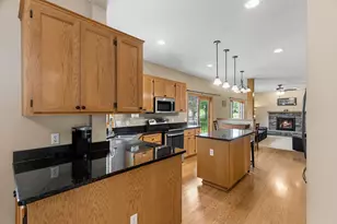 10053 Raleigh Ct, Woodbury, MN 55129 - Photo 6