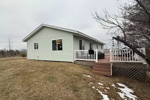 1028 Woodward Dr SW, Bemidji, MN 56601 - Photo 2