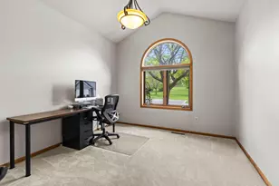 112021 Hidden Creek Pl, Chaska, MN 55318 - Photo 26