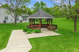112021 Hidden Creek Pl, Chaska, MN 55318 - Photo 52