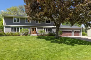 1847 Faro Ln, Mendota Heights, MN 55118 - Photo 2