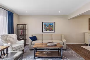 1847 Faro Ln, Mendota Heights, MN 55118 - Photo 10