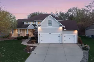 9086 Wildwood Cir, Shakopee, MN 55379 - Photo 16