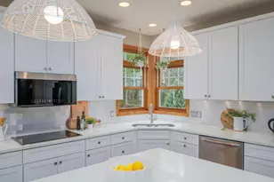 9086 Wildwood Cir, Shakopee, MN 55379 - Photo 24