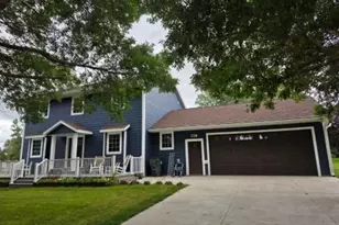 728 5th St NW, Clara City, MN 56222 - Photo 2