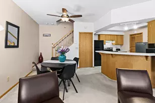 526 Lovell Ave, Roseville, MN 55113 - Photo 8