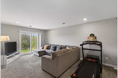 1757 Emerson Court, Chaska, MN 55318 - Photo 14
