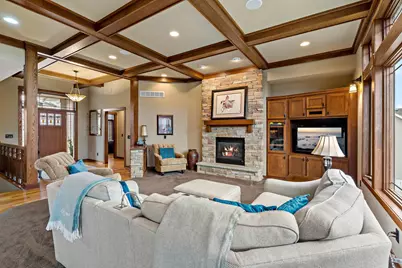 9071 Horizon Drive, Shakopee, MN 55379 - Photo 1