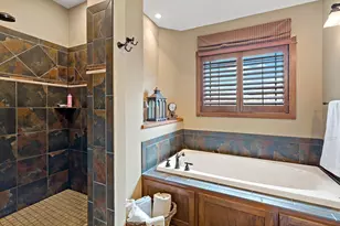 9071 Horizon Dr, Shakopee, MN 55379 - Photo 16