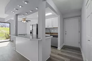 932 Westbrooke Way, Hopkins, MN 55343 - Photo 2