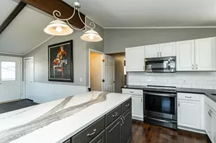12407 Oak Lodge Ln NE, Rochester, MN 55906 - Photo 6