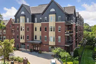 301 Clifton Ave, Minneapolis, MN 55403 - Photo 38