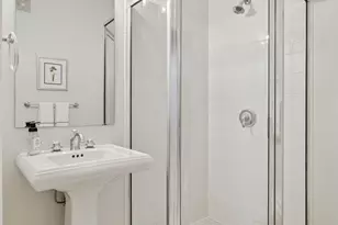 301 Clifton Ave, Minneapolis, MN 55403 - Photo 22