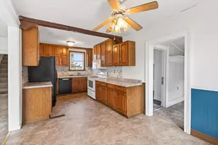 510 5th St NW, Faribault, MN 55021 - Photo 6