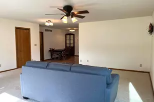 1225 6th Ave N, Windom, MN 56101 - Photo 10