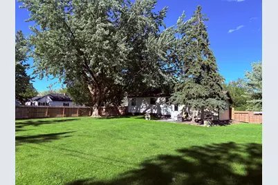 121 5th Avenue NW, Baudette, MN 56623 - Photo 4