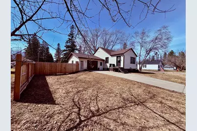 121 5th Avenue NW, Baudette, MN 56623 - Photo 4