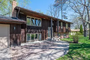 17210 13th Ave N, Plymouth, MN 55447 - Photo 2