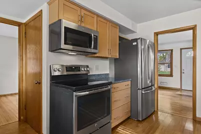 8308 Dupont Avenue S, Bloomington, MN 55420 - Photo 10