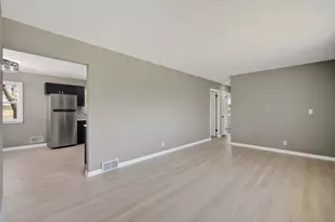1277 Junction Ave, Maplewood, MN 55109 - Photo 14