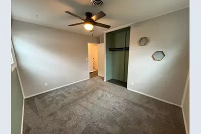 6725 W Verona Court, Milwaukee, WI 53219 - Photo 8