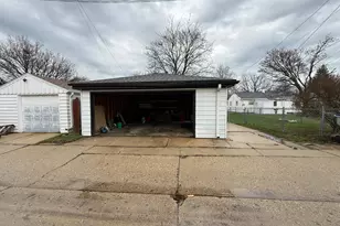 6725 W Verona Ct, Milwaukee, WI 53219 - Photo 16