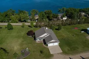 14124 E Eagle Lake Rd, Battle Lake, MN 56515 - Photo 86