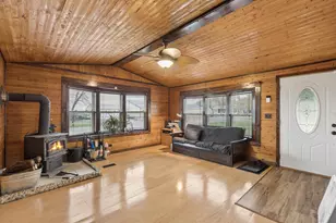 41 Bowman St, Stewart, MN 55385 - Photo 10