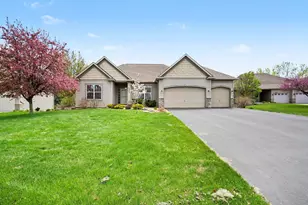 6094 Summit Curve S, Cottage Grove, MN 55016 - Photo 1
