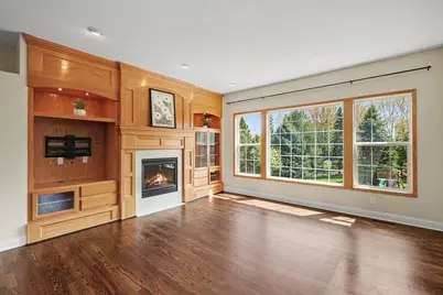 6094 Summit Curve S, Cottage Grove, MN 55016 - Photo 8