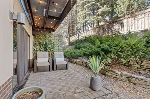 52 Groveland Terrace, Minneapolis, MN 55403 - Photo 16