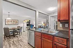 52 Groveland Terrace, Minneapolis, MN 55403 - Photo 8